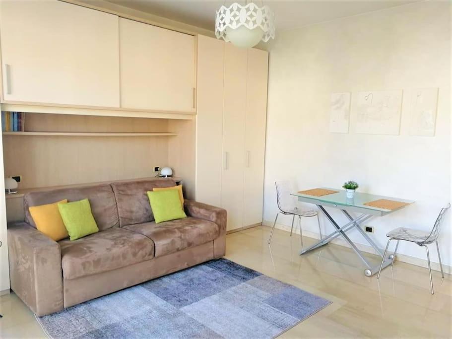 Gef House - Studio Apartment Bande Nere Милан Экстерьер фото